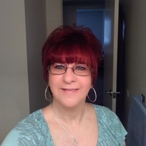 Meet your Posher, Dee